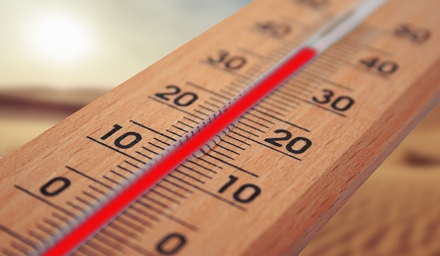 Thermometer showing extreme temperature.