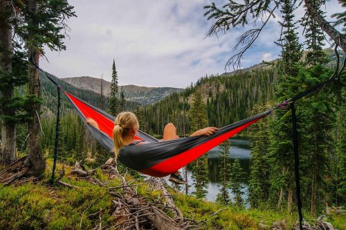 Camping hammock: store camping bliss