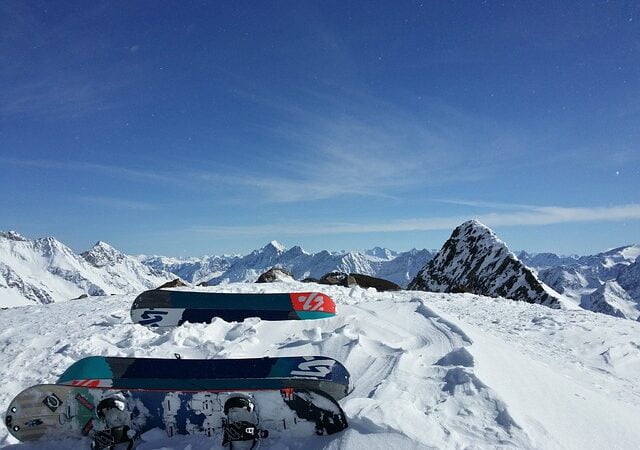 snowboard-