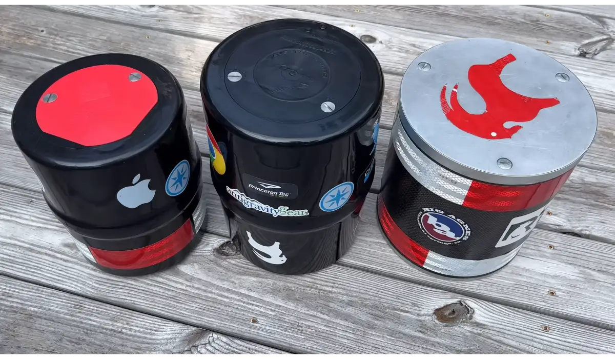 You are currently viewing Bear Bag vs Canister: A Guide for Campers and Hikers