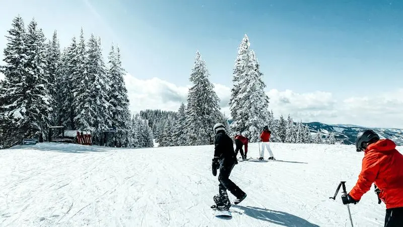 Beginner vs Intermediate Skis- (2)