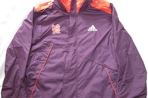 Windbreaker vs Rain Jacket Games maker jacket