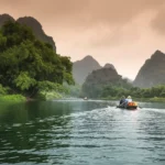 How to Be an Ecotourist: A Complete Guide for Sustainable Travel