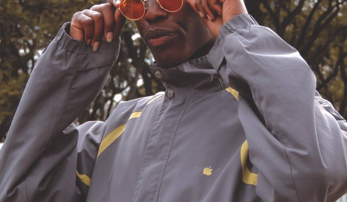 Windbreaker vs Rain Jacket: Choosing the Right Outerwear for Your Needs